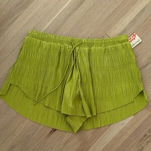 NWT - Free People Shirr Enough High Waist Crinkle Lime Shorts - Large
